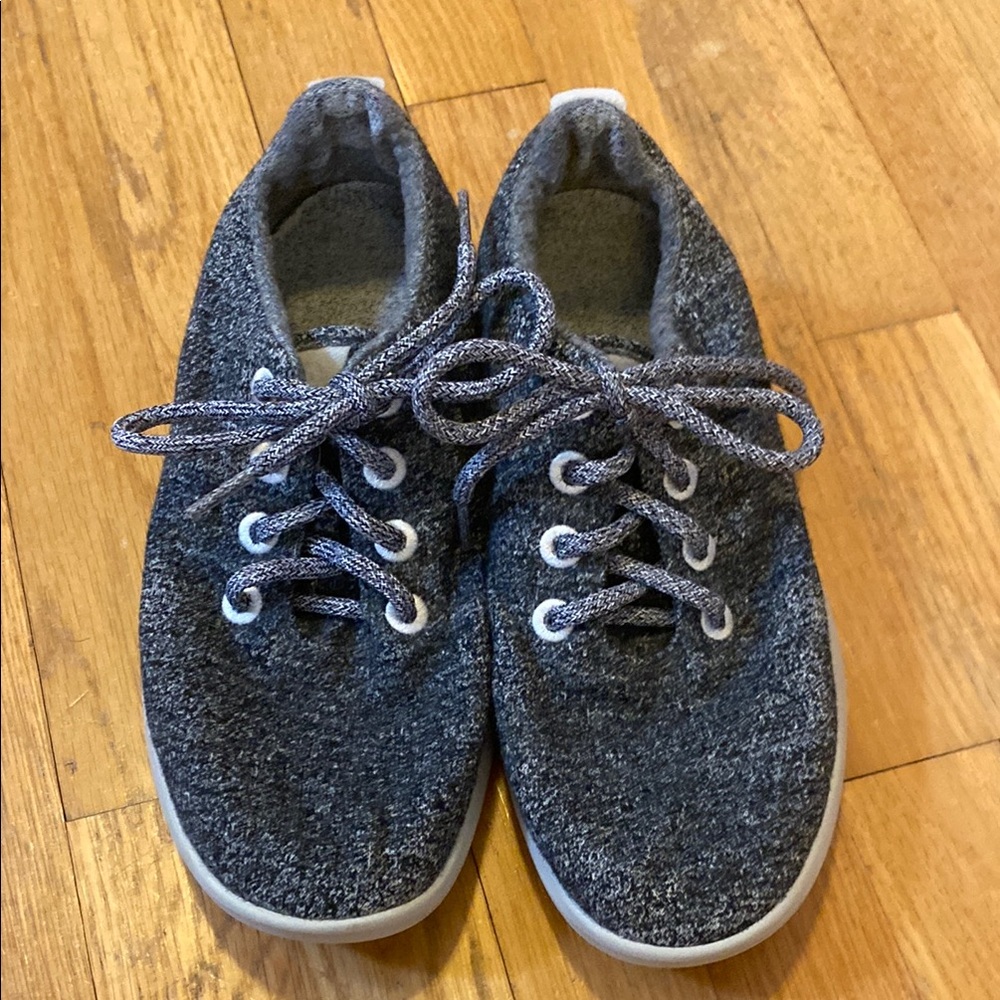 Gray Allbirds Wool Runners size W9